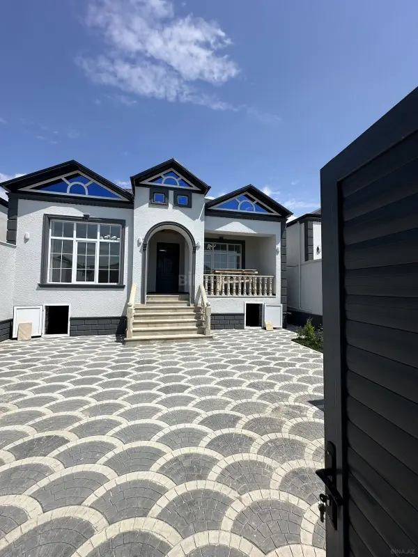 Satılır 4 otaqlı həyət evi 125 m²