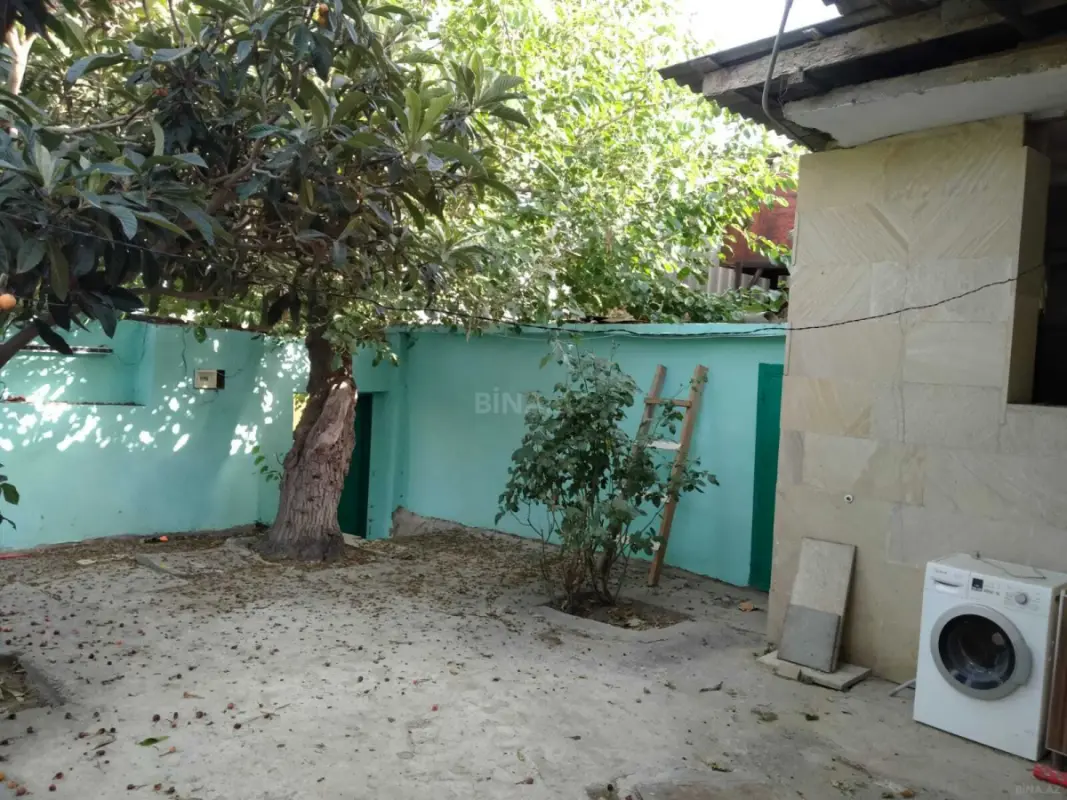 Satılır 4 otaqlı həyət evi 140 m²