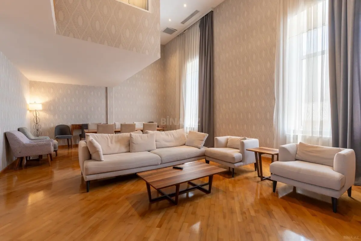 Kirayə verilir 3 otaqlı mənzil 127 m²