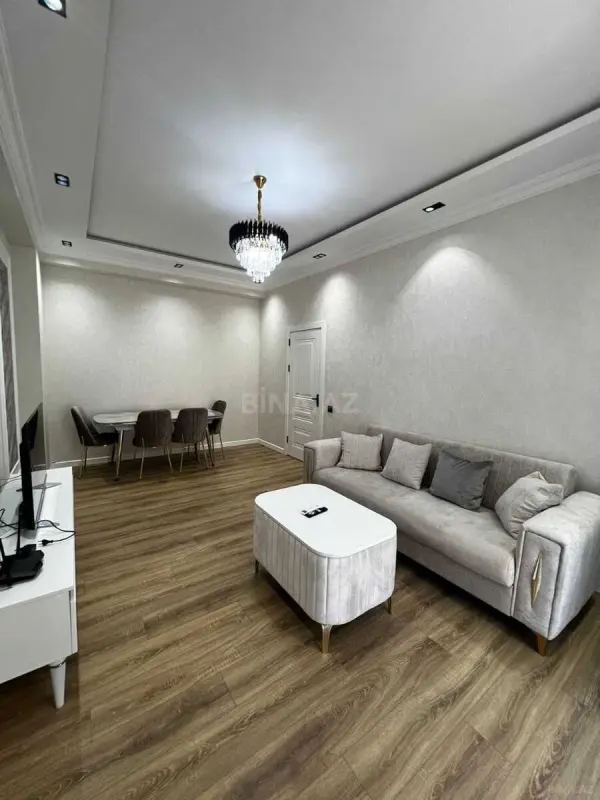 Satılır 2 otaqlı mənzil 75 m²