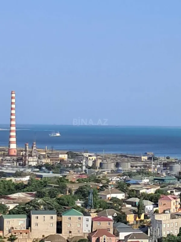 Satılır 4 otaqlı mənzil 195 m²
