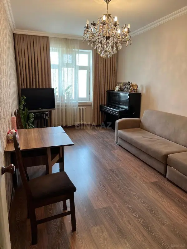 Satılır 3 otaqlı mənzil 62 m²
