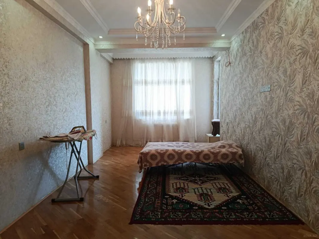 Satılır 2 otaqlı mənzil 85 m²