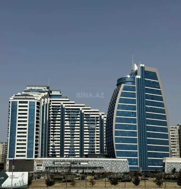 Kirayə verilir 3 otaqlı mənzil 215 m²