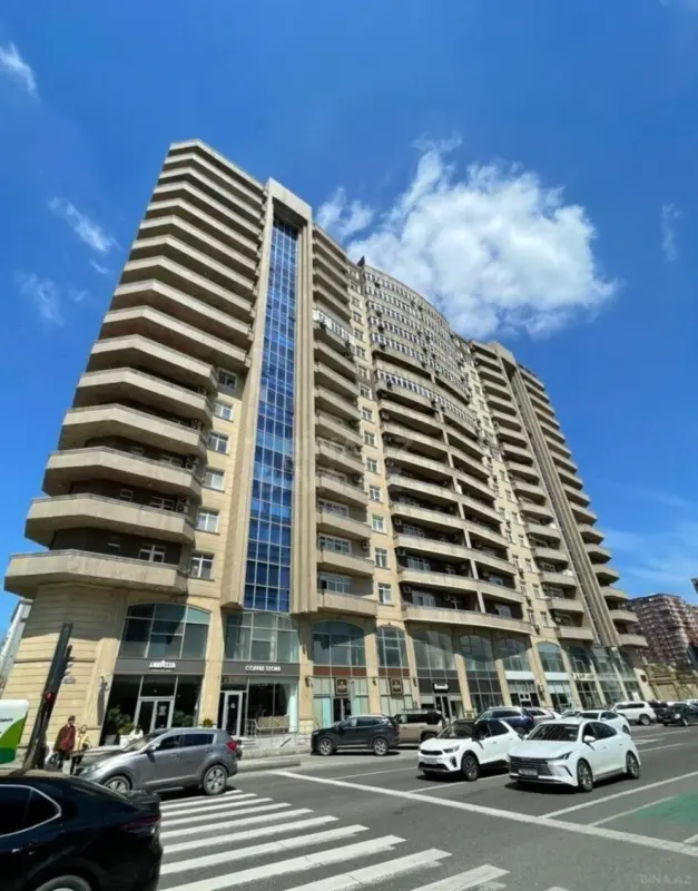 Kirayə verilir 4 otaqlı ofis 220 m²
