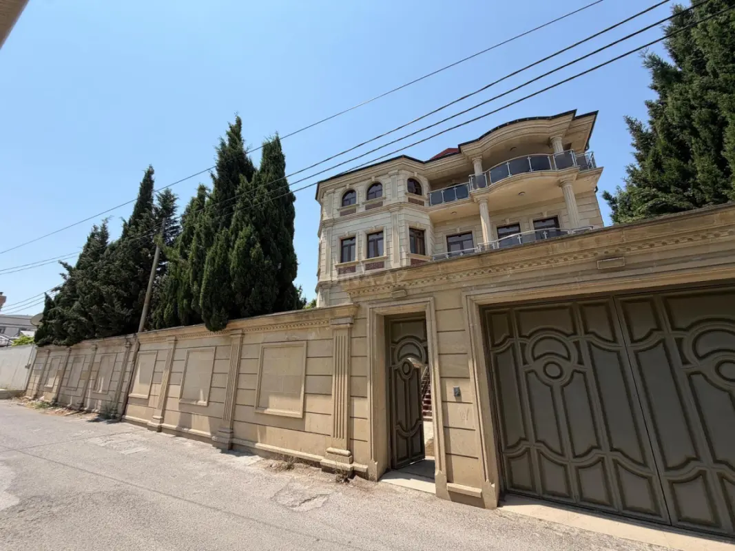 Kirayə verilir 7 otaqlı həyət evi 450 m²