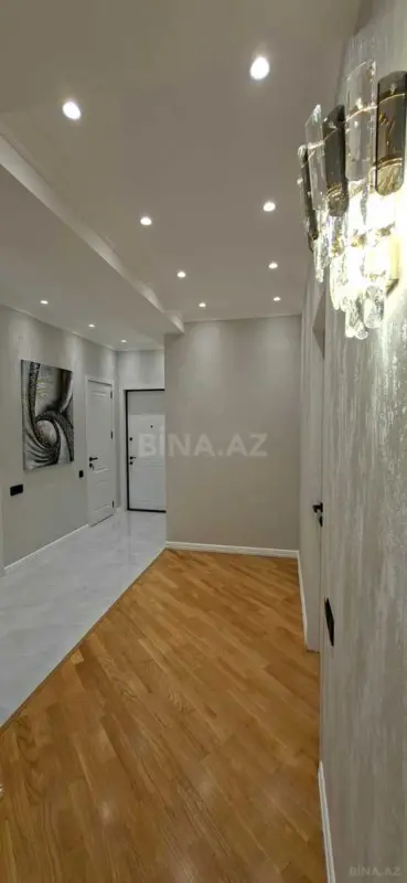 Satılır 3 otaqlı mənzil 114 m²