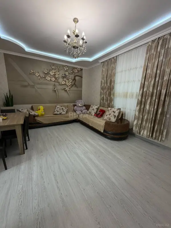 Satılır 4 otaqlı həyət evi 158 m²