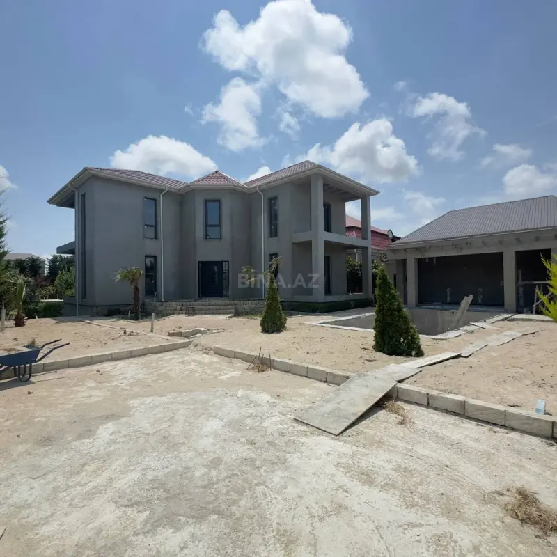 Satılır 5 otaqlı həyət evi 400 m²