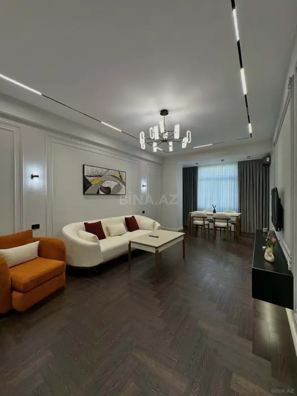 Satılır 2 otaqlı mənzil 67 m²