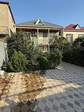 Satılır 7 otaqlı həyət evi 200 m² — Xırdalan 7 otaq 200.00 m²