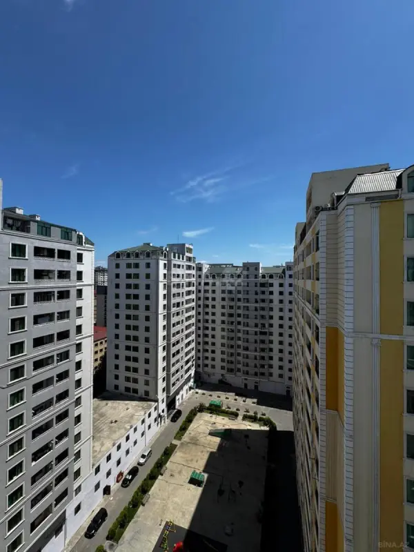 Satılır 3 otaqlı mənzil 116 m²