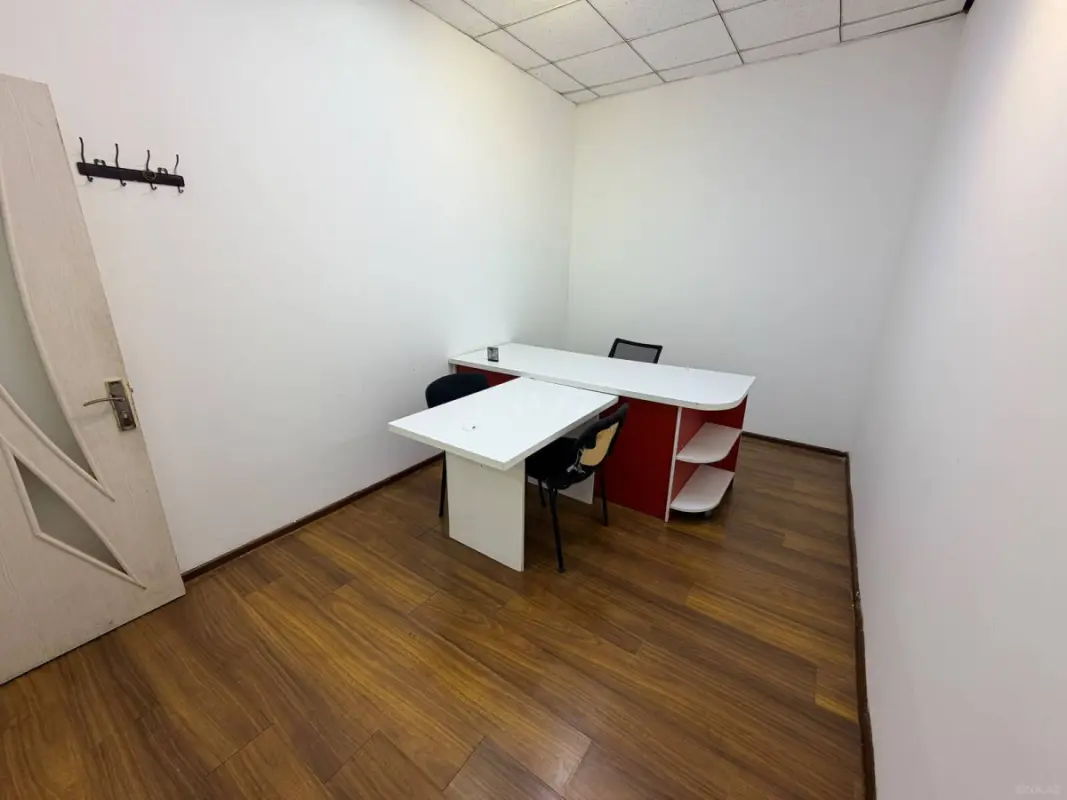 Kirayə verilir 1 otaqlı ofis 12 m²