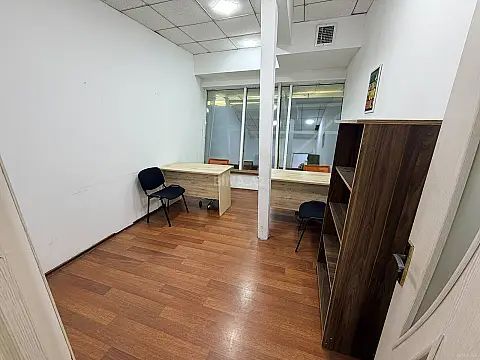 Kirayə verilir 1 otaqlı ofis 14 m² — Bakı 1 otaq 14.00 m²