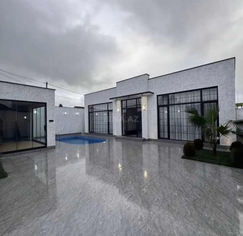 Satılır 4 otaqlı həyət evi 150 m²