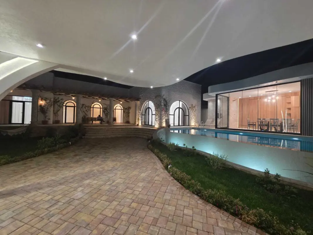 Satılır 4 otaqlı həyət evi 200 m²