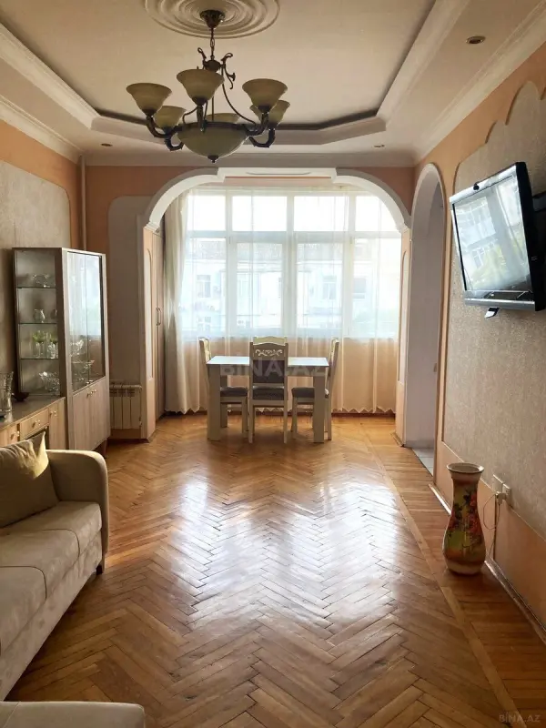 Satılır 3 otaqlı mənzil 75 m²