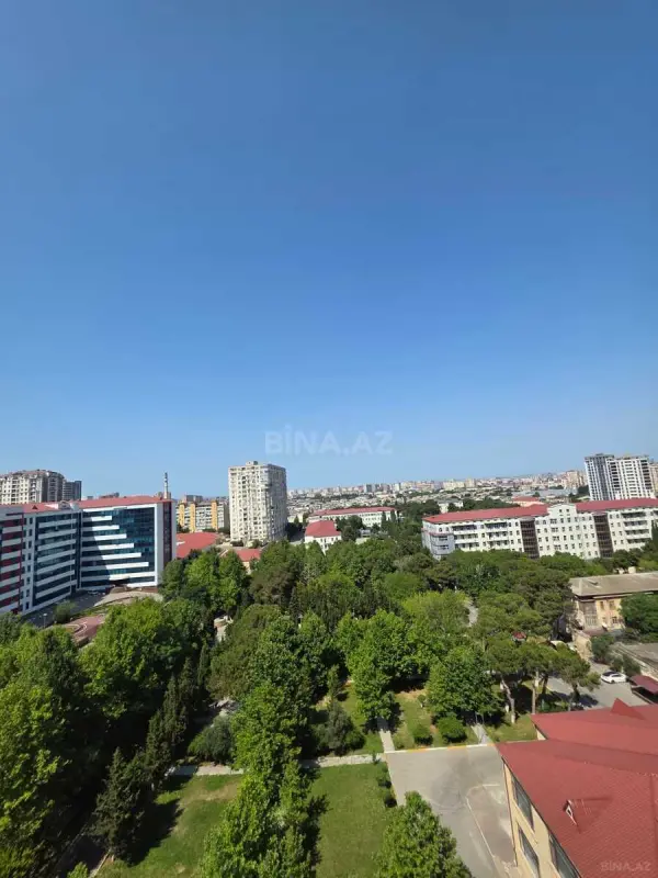 Satılır 4 otaqlı mənzil 165 m²