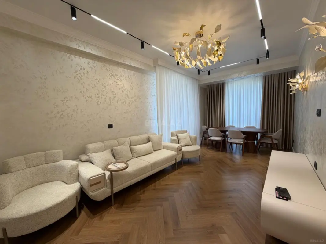 Kirayə verilir 3 otaqlı mənzil 120 m²