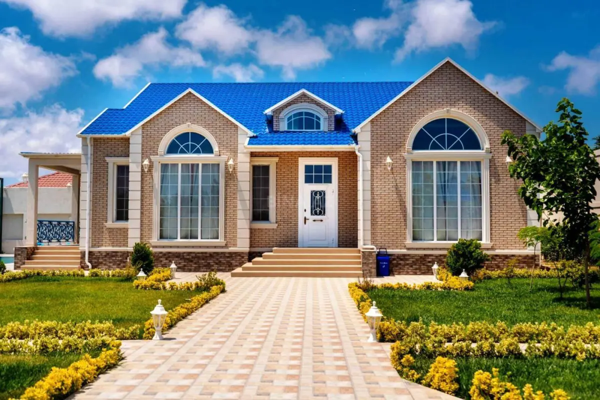 Satılır 5 otaqlı həyət evi 400 m²