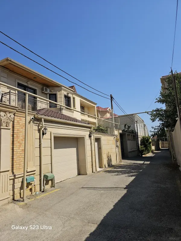 Satılır 6 otaqlı həyət evi 250 m²