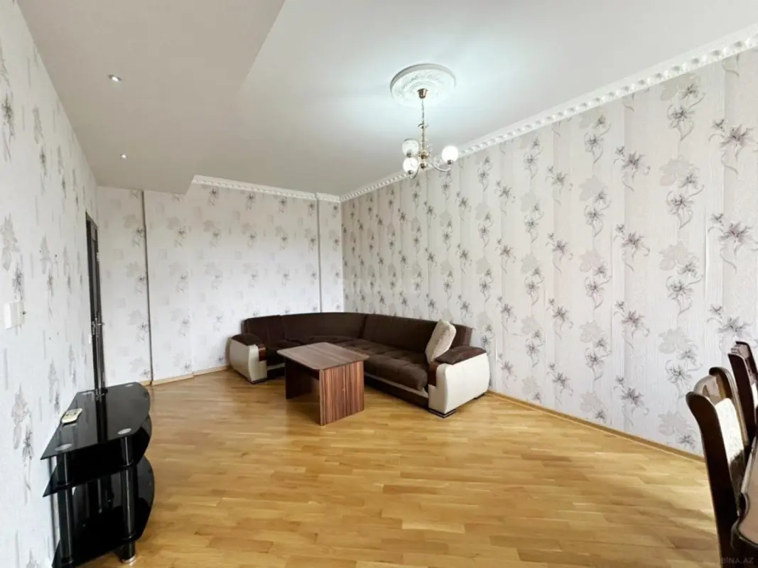 Satılır 2 otaqlı mənzil 85 m²