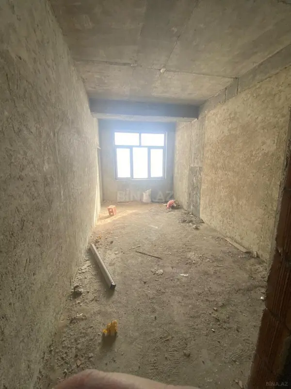 Satılır 3 otaqlı mənzil 172 m²