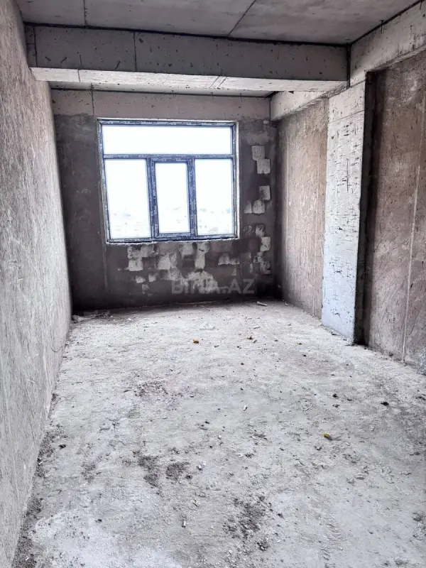 Satılır 4 otaqlı mənzil 110 m²