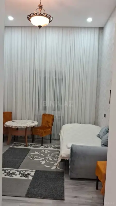 Satılır 1 otaqlı mənzil 35 m²