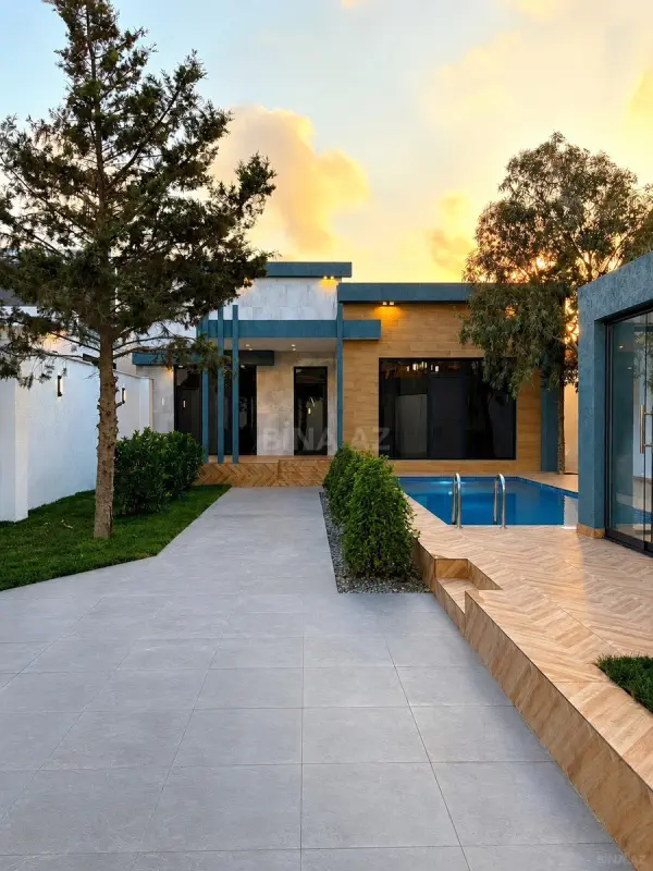 Satılır 4 otaqlı həyət evi 155 m²