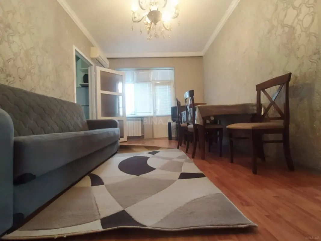 Satılır 2 otaqlı mənzil 58 m²