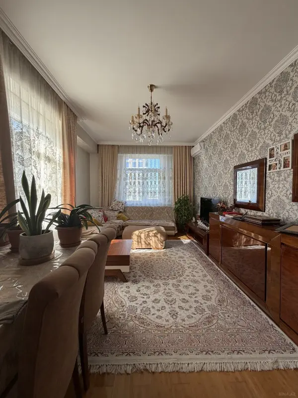 Satılır 2 otaqlı mənzil 71 m²