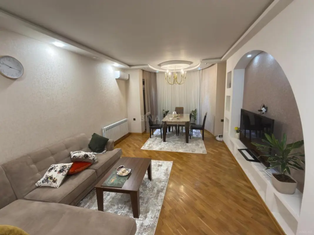 Kirayə verilir 3 otaqlı mənzil 120 m²