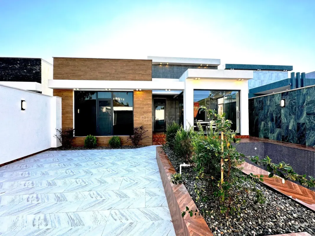 Satılır 4 otaqlı həyət evi 165 m²