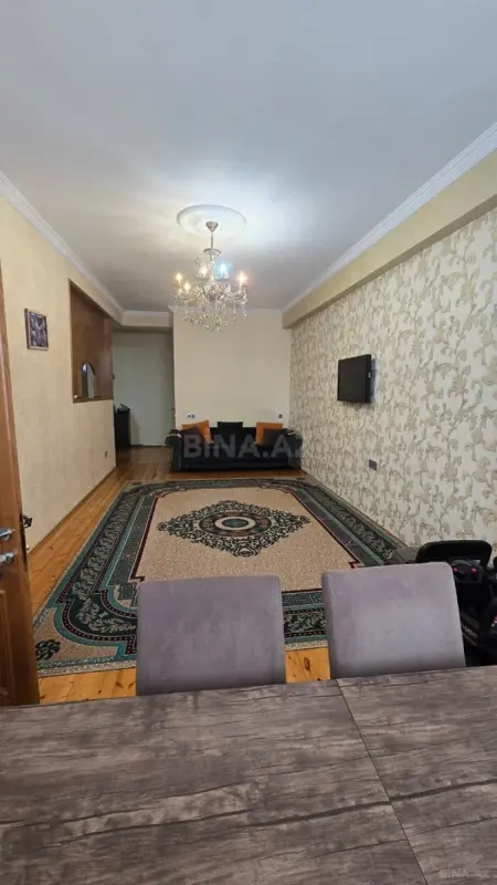 Satılır 2 otaqlı mənzil 60 m²