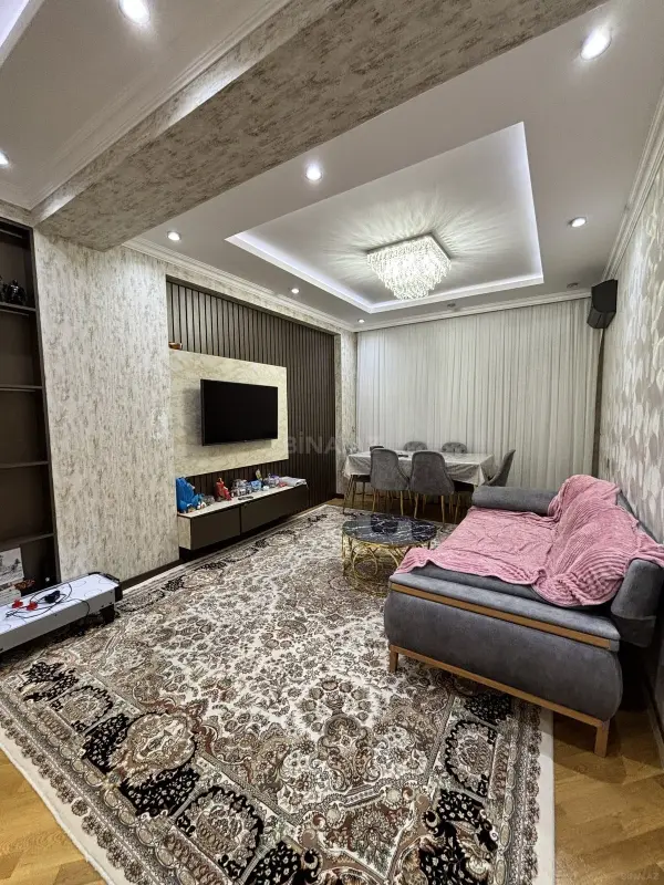 Satılır 3 otaqlı mənzil 115 m²