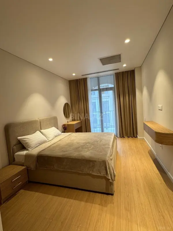 Kirayə verilir 2 otaqlı mənzil 95 m²