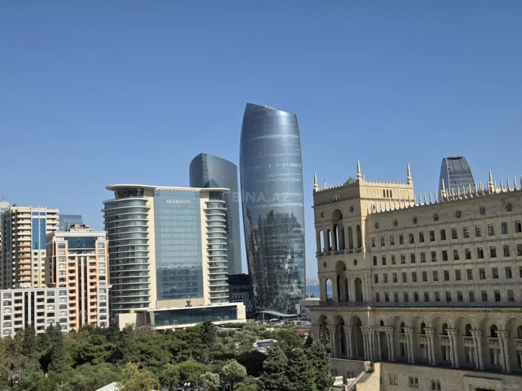 Kirayə verilir 2 otaqlı mənzil 90 m²