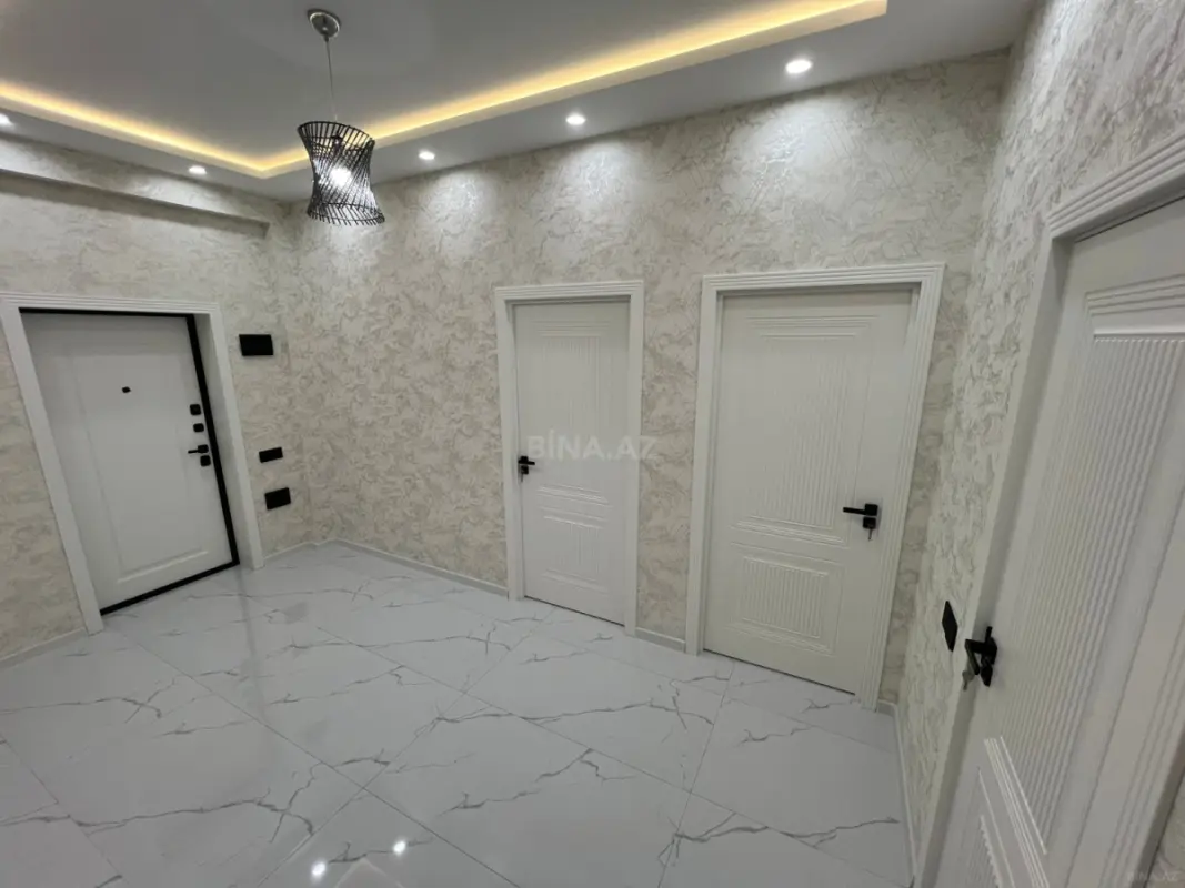 Satılır 2 otaqlı mənzil 67 m²