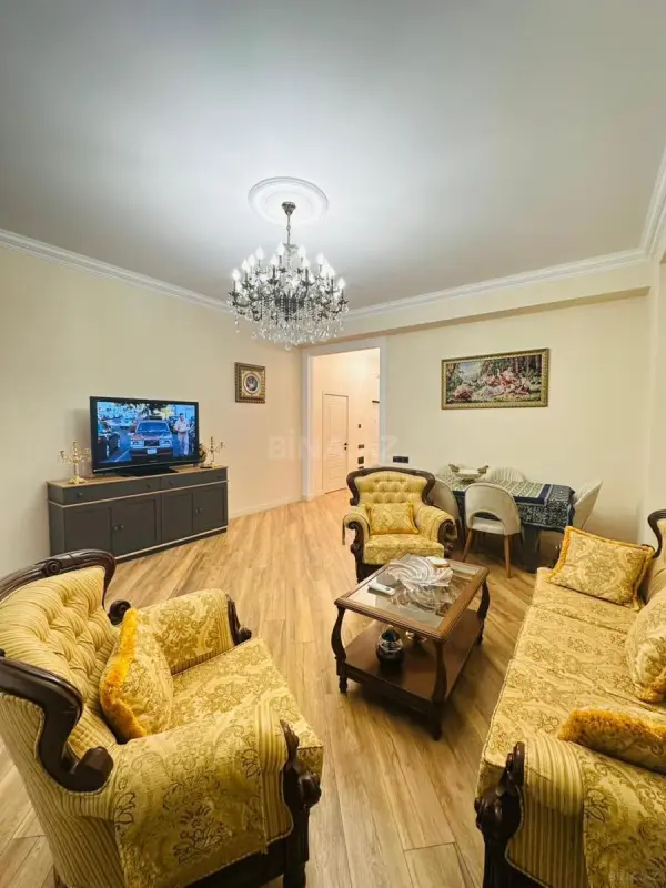 Satılır 2 otaqlı mənzil 72.1 m²