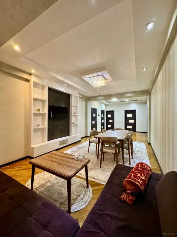 Kirayə verilir 3 otaqlı mənzil 120 m²