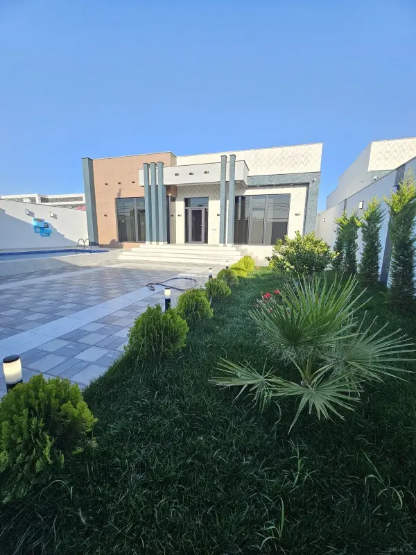 Satılır 4 otaqlı həyət evi 180 m²