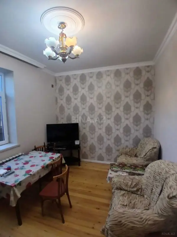 Satılır 2 otaqlı həyət evi 97 m²
