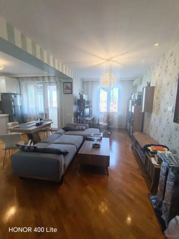 Satılır 2 otaqlı mənzil 67 m²