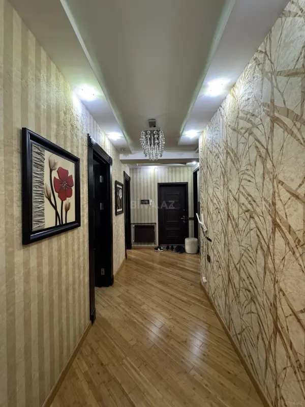 Satılır 3 otaqlı mənzil 116 m²