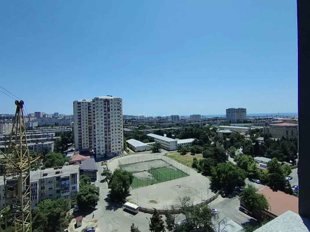 Satılır 2 otaqlı mənzil 67 m²