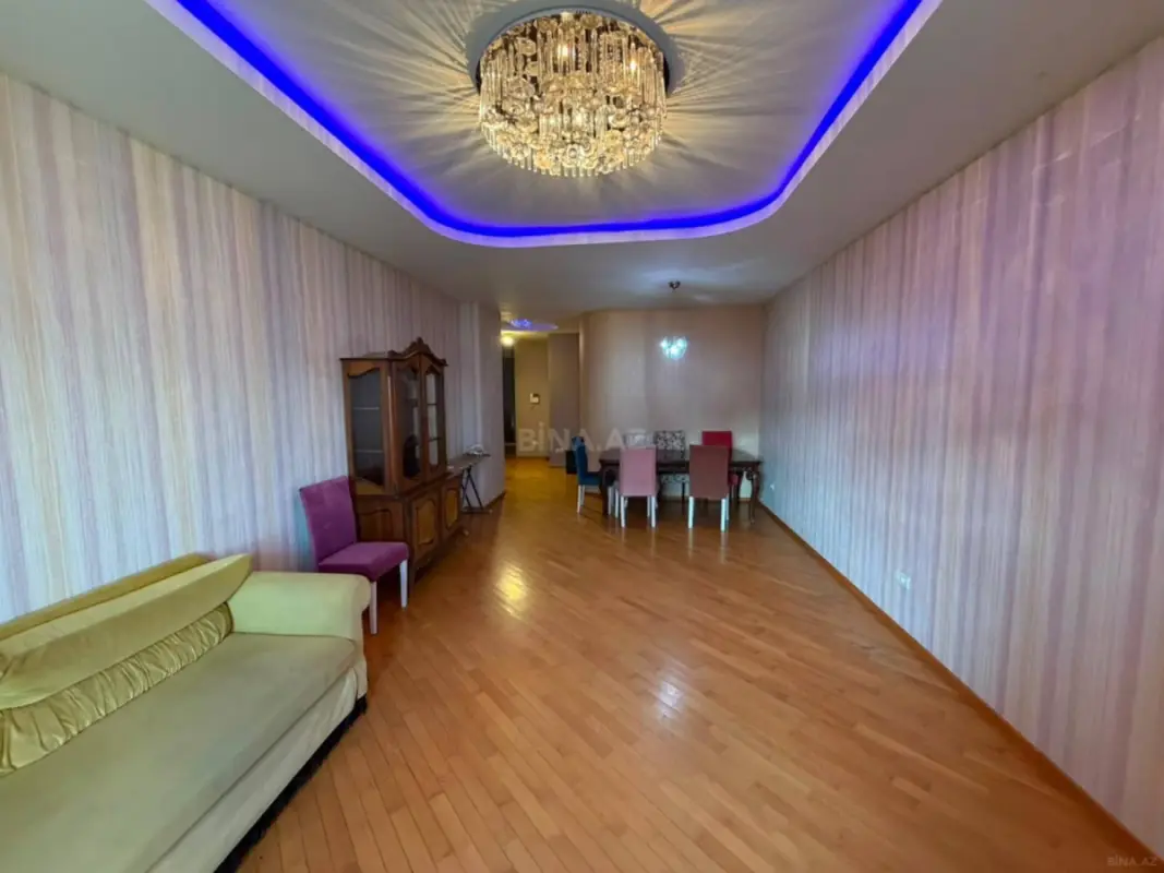 Kirayə verilir 2 otaqlı mənzil 96 m²