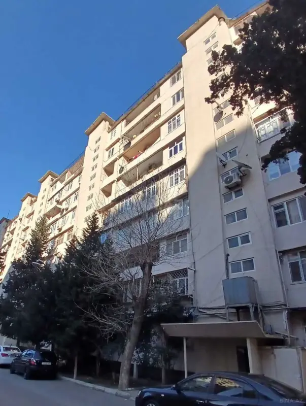 Satılır 5 otaqlı mənzil 125 m²