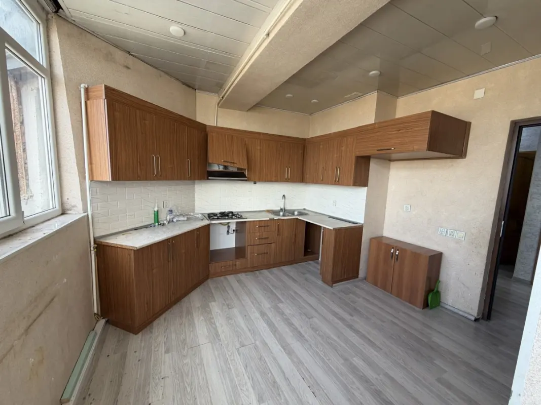 Satılır 2 otaqlı mənzil 70 m²