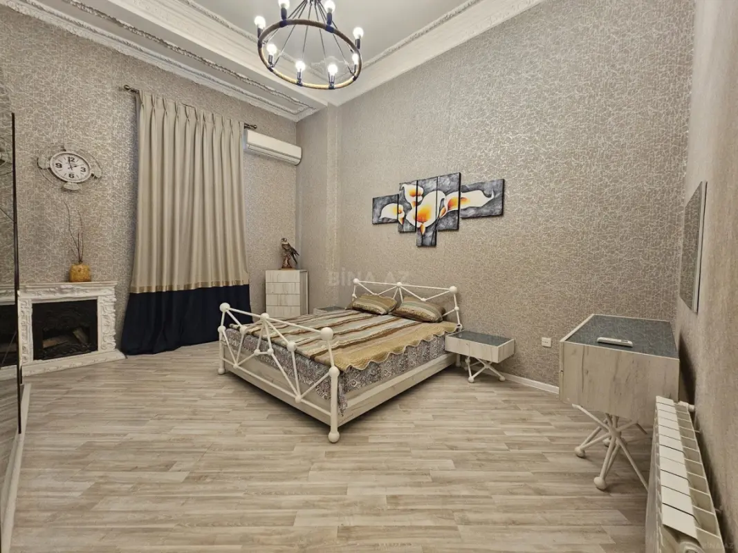 Kirayə verilir 2 otaqlı mənzil 105 m²